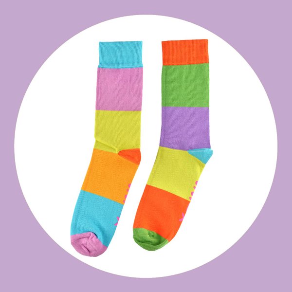 Värikkäät luomupuuvillaiset sukat aikuisille